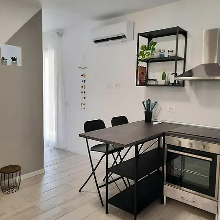Damaste' Apartament